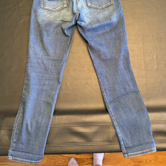 Women's American Eagle Skinny Jeans - Picture 5 of 8